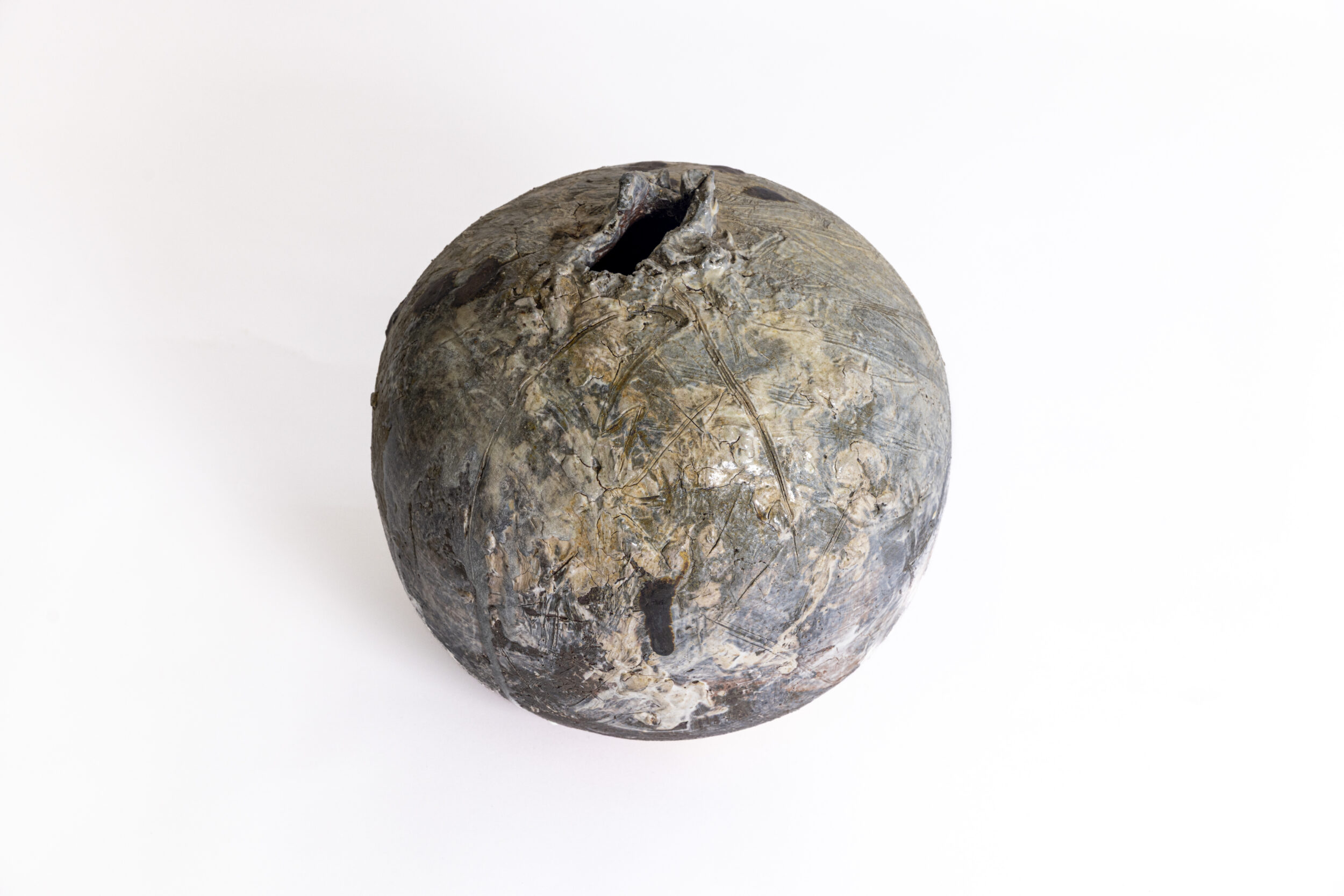 Indrani Singh Cassime, Moon Jar I