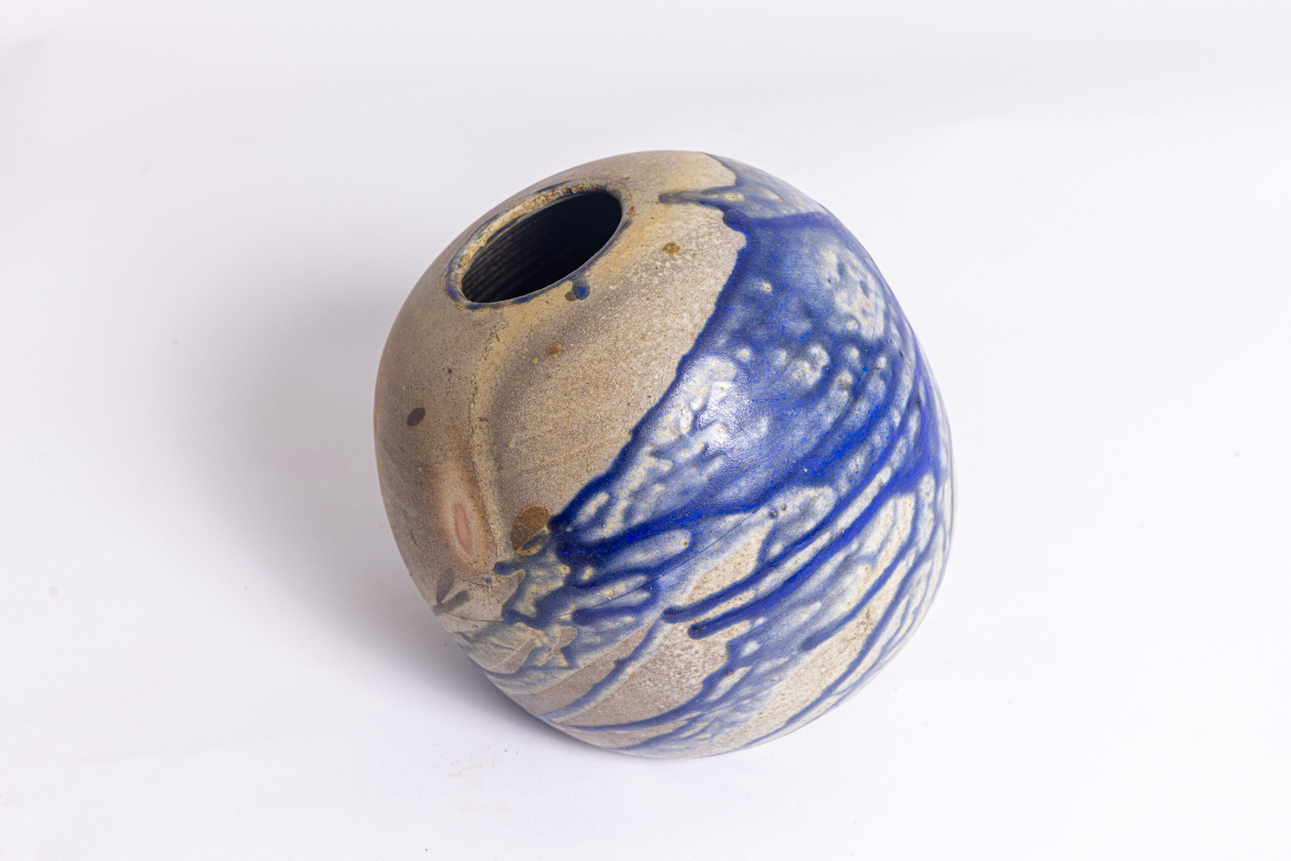 Indrani Singh Cassime, Vase Axis II - Image 2